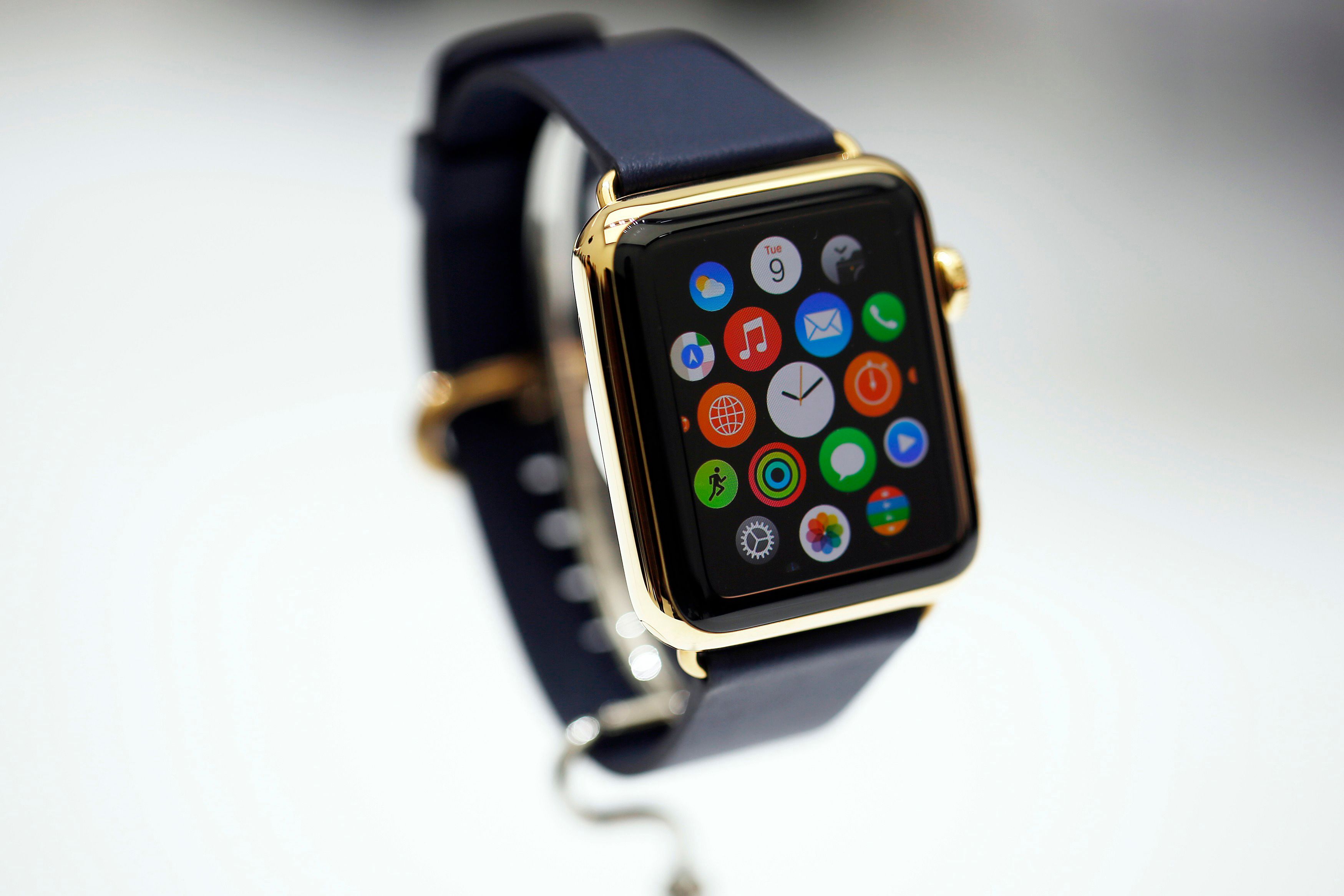 Apple watch минск. Эппл вотч 2014. Первые Эппл вотч 2014. Apple watch 1.