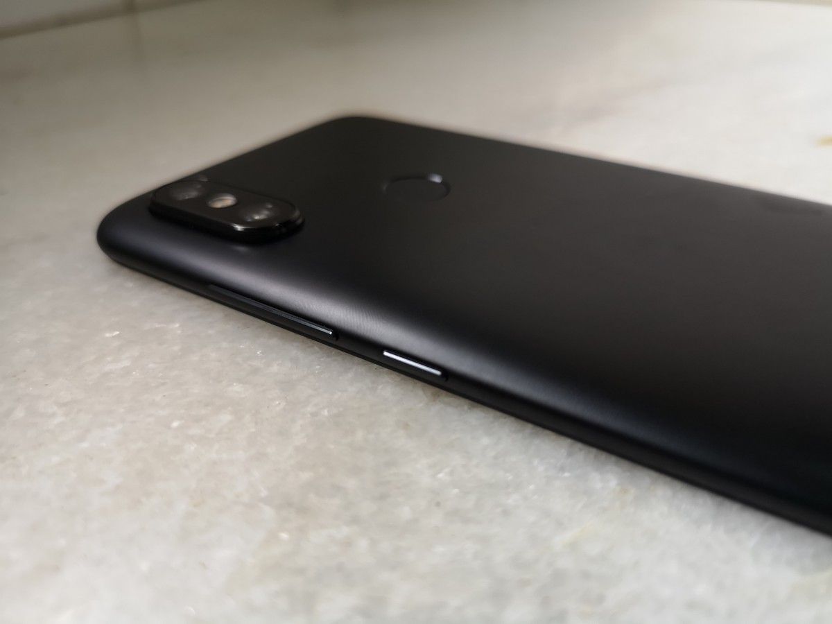 Xiaomi Mi A2 4/64GB Dual-SIM Black EU : Xiaomi: : Electrónica