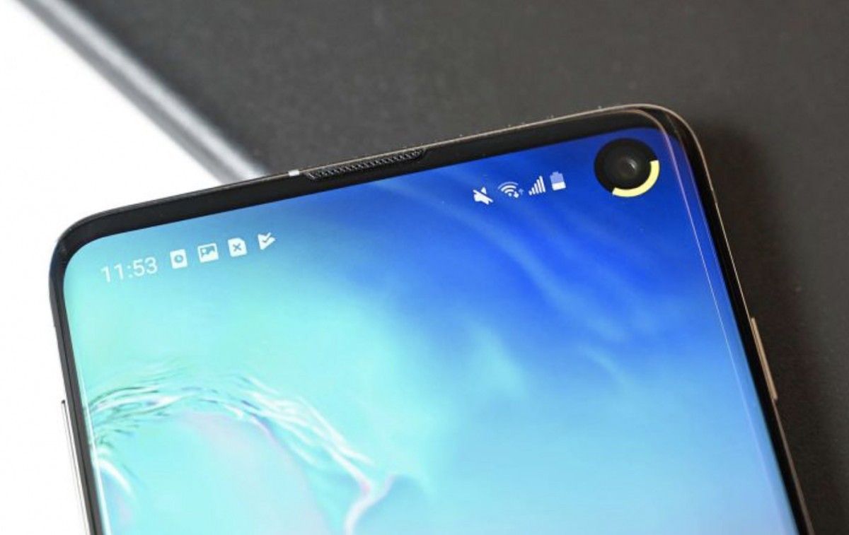 film padle har Two new apps turn Samsung Galaxy S10's hole punch into indicators