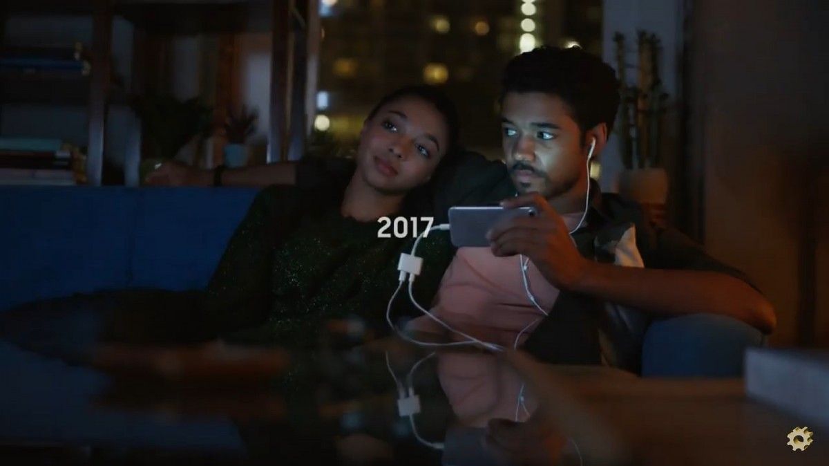 Samsung's Ad mocking the removal of the headphone jack from Apple's iPhones