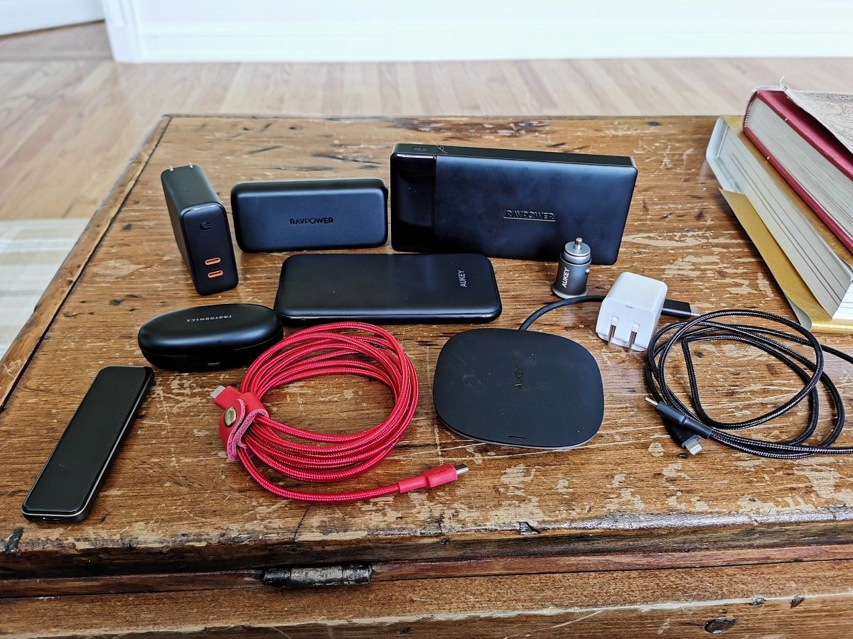 Accessories Review: Taotronics, Samsung, Apple, Aukey and RAVPower Earphones, Chargers, Cables, Power Banks, USB Hub, and Storage