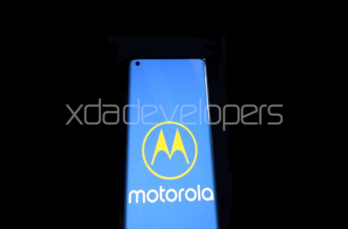 Motorola One 2020