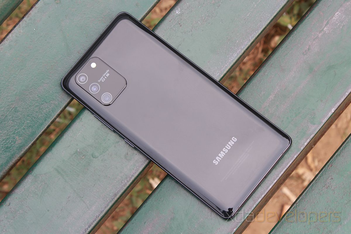 Samsung Galaxy S10 Lite vs Galaxy Note 10 Lite: Which one should you pick?