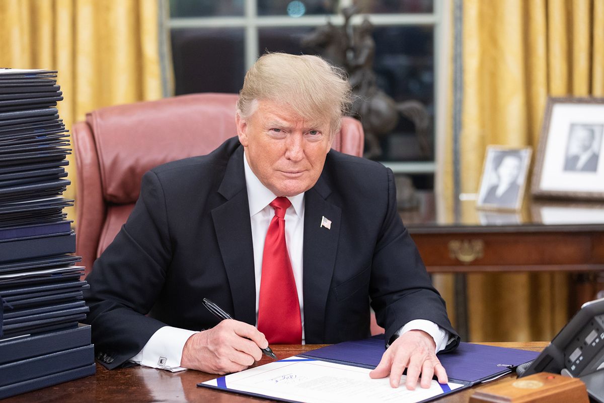 [Update: TikTok's Statement] Trump Signs Executive Order To Ban U.S ...