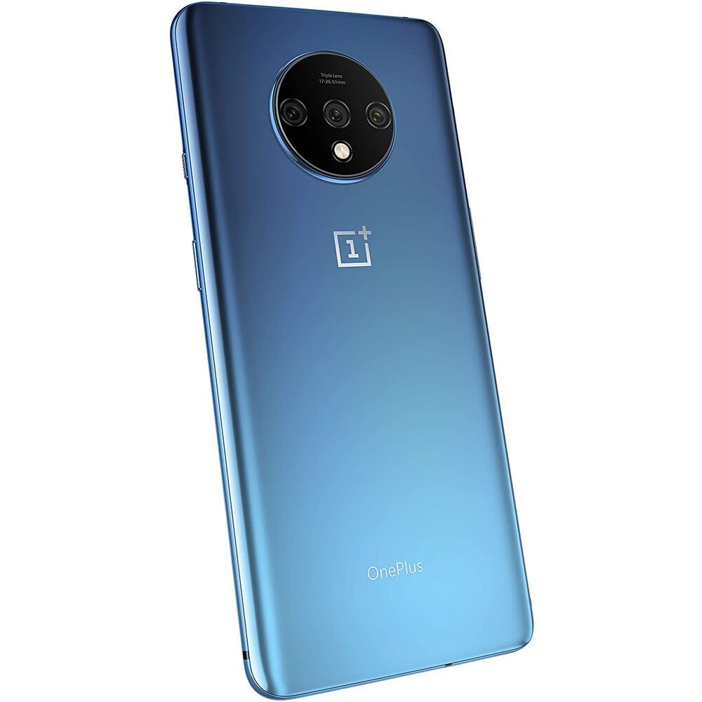 Available in blue or silver, this OnePlus 7T smartphone is a great budget phone option. The 7T runs off Windows 10 and has a Qualcomm Snapdragon855 Plus chipset, and the triple rear camera will make sure you take quality pictures.