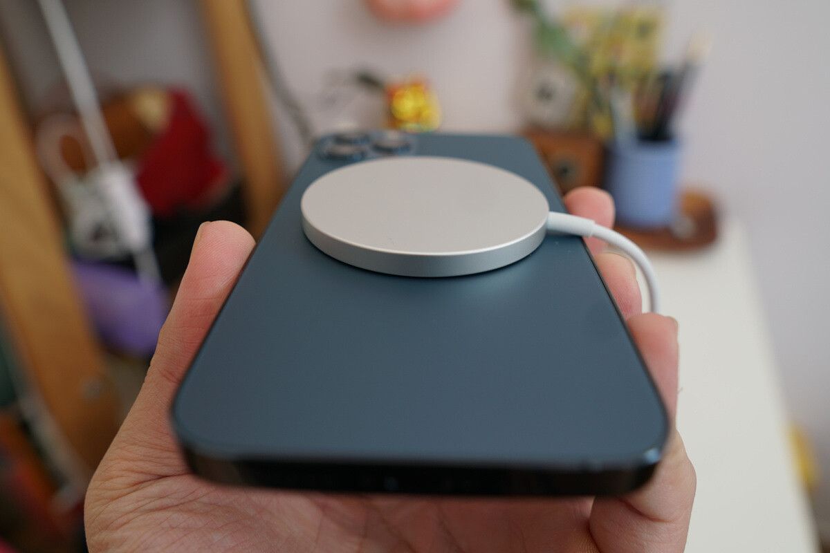 Upcoming Qi2 wireless charging standard will officially bring Apple’s MagSafe tech to Android devices