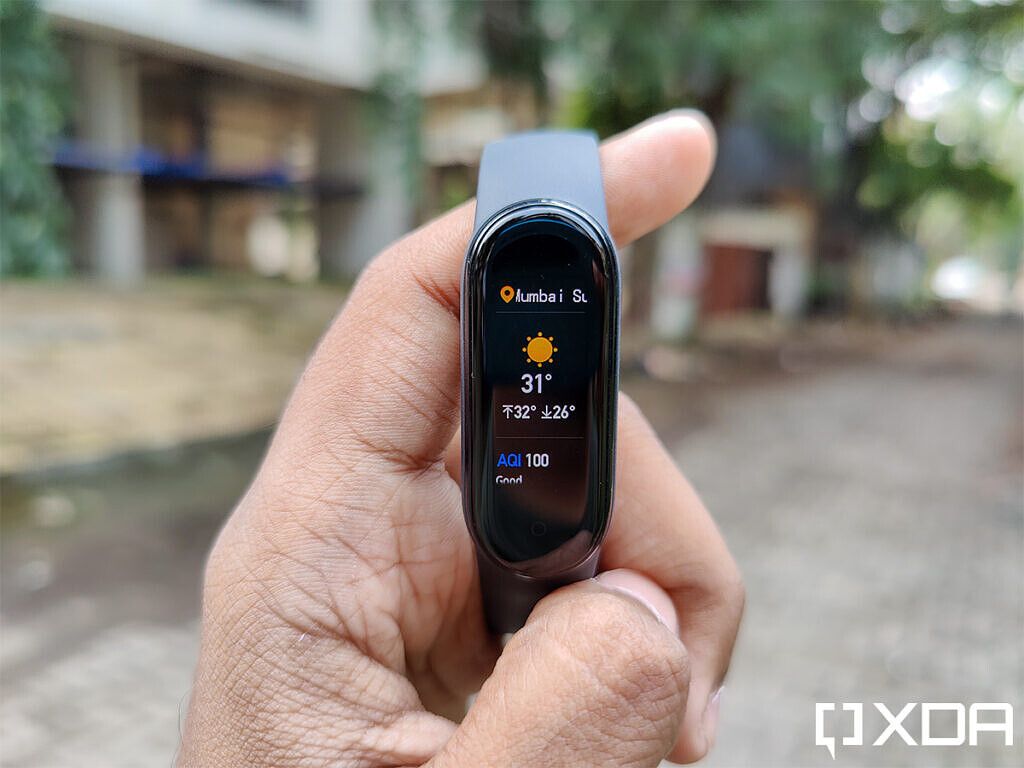 Xiaomi Mi Band 5 Review: Fixing all the quirks from the Mi Band 4, and then  some