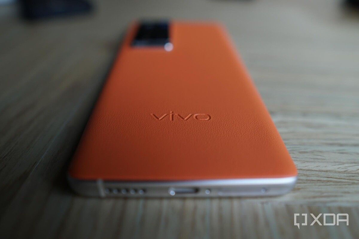 Vivo X60 Pro Plus leather back