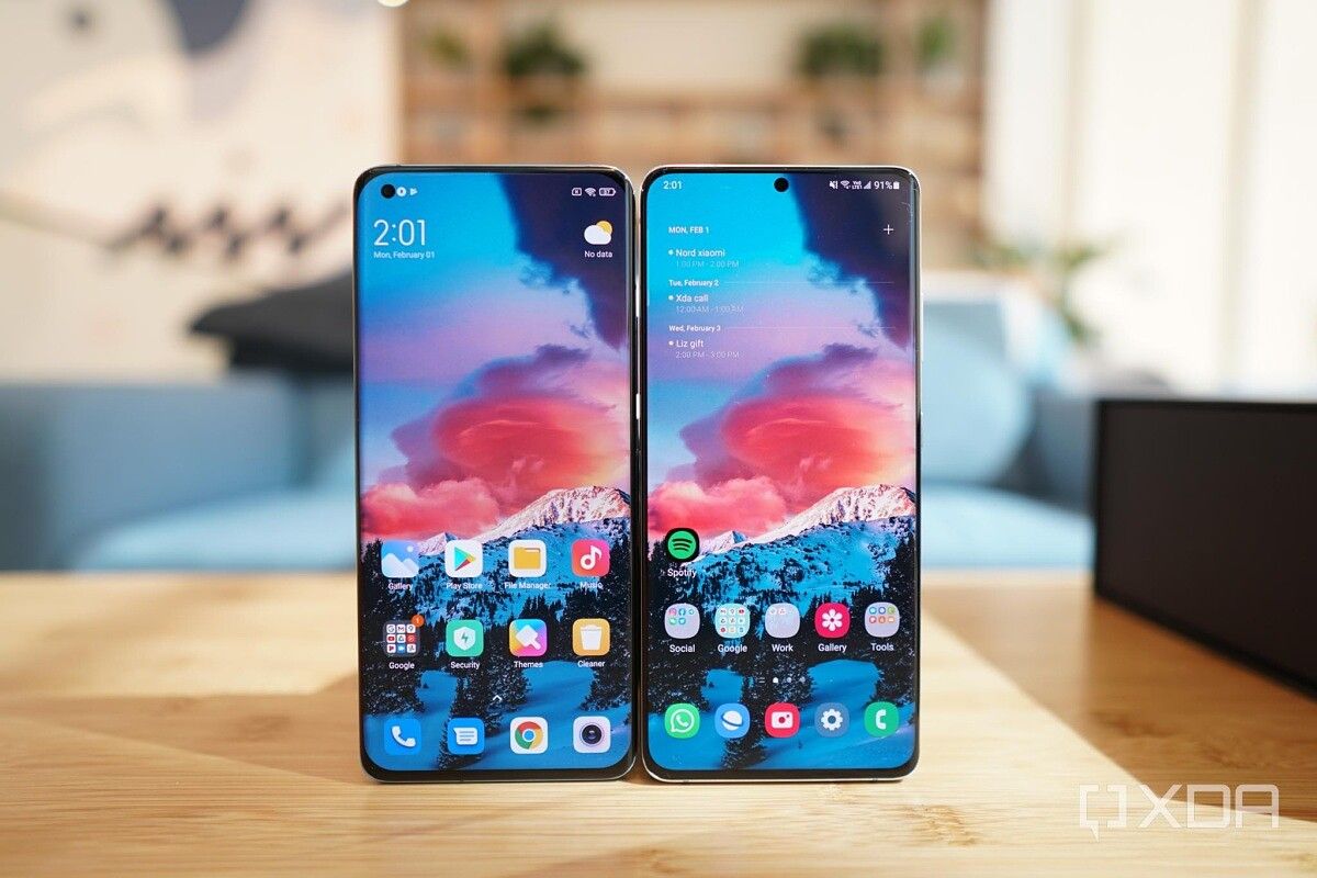 Xiaomi 14 ultra vs 15 pro. Samsung s11 Ultra. Xiaomi mi 11 vs Samsung s21 Ultra. Samsung Galaxy s21 или Xiaomi mi 11. Mi 10 Ultra vs Galaxy s10 Plus.