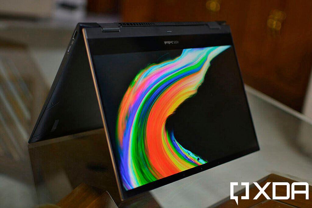 ASUS ZenBook Flip S OLED display