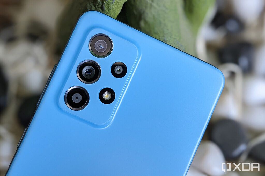 Samsung Galaxy A52 review Awesome blue 6GB 128GB camera