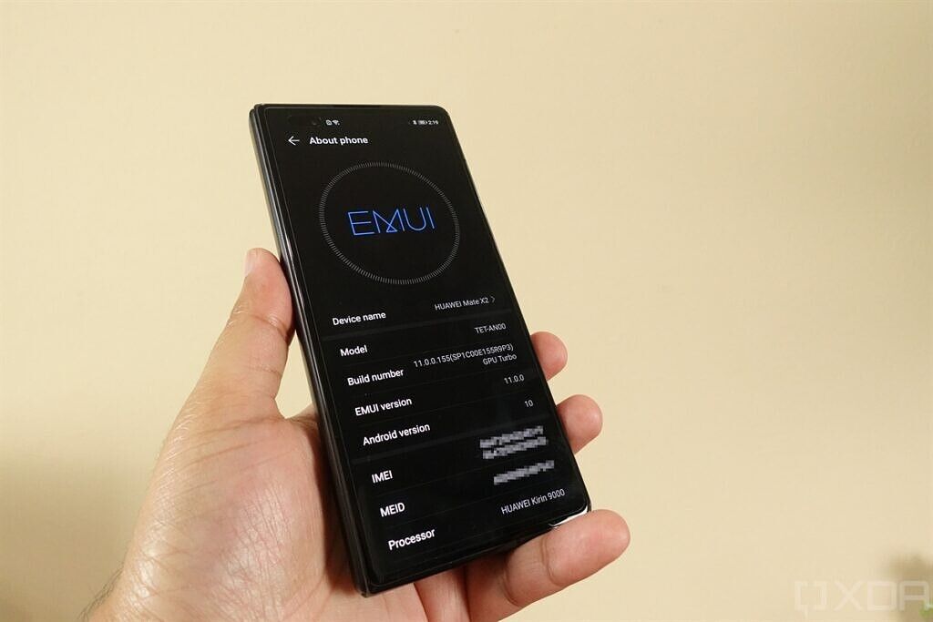 EMUI 11 on the Huawei Mate X2