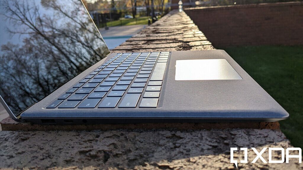 Microsoft Surface Laptop 4 シルバー 51hpcTIOaYL._UF894,1000_QL80_.jpg