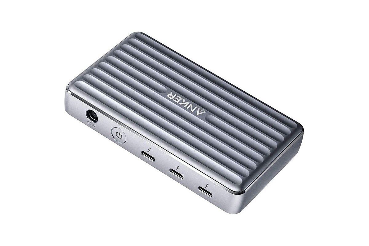 A fairly compact Thunderbolt 4 dock from Anker, it offers up to 85W Power Delivery, max 15W charging for phones and support for an 8K@30Hz or dual 4K@60Hz display.