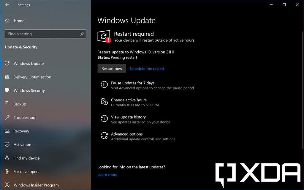 Windows 10 version 21H1 installing