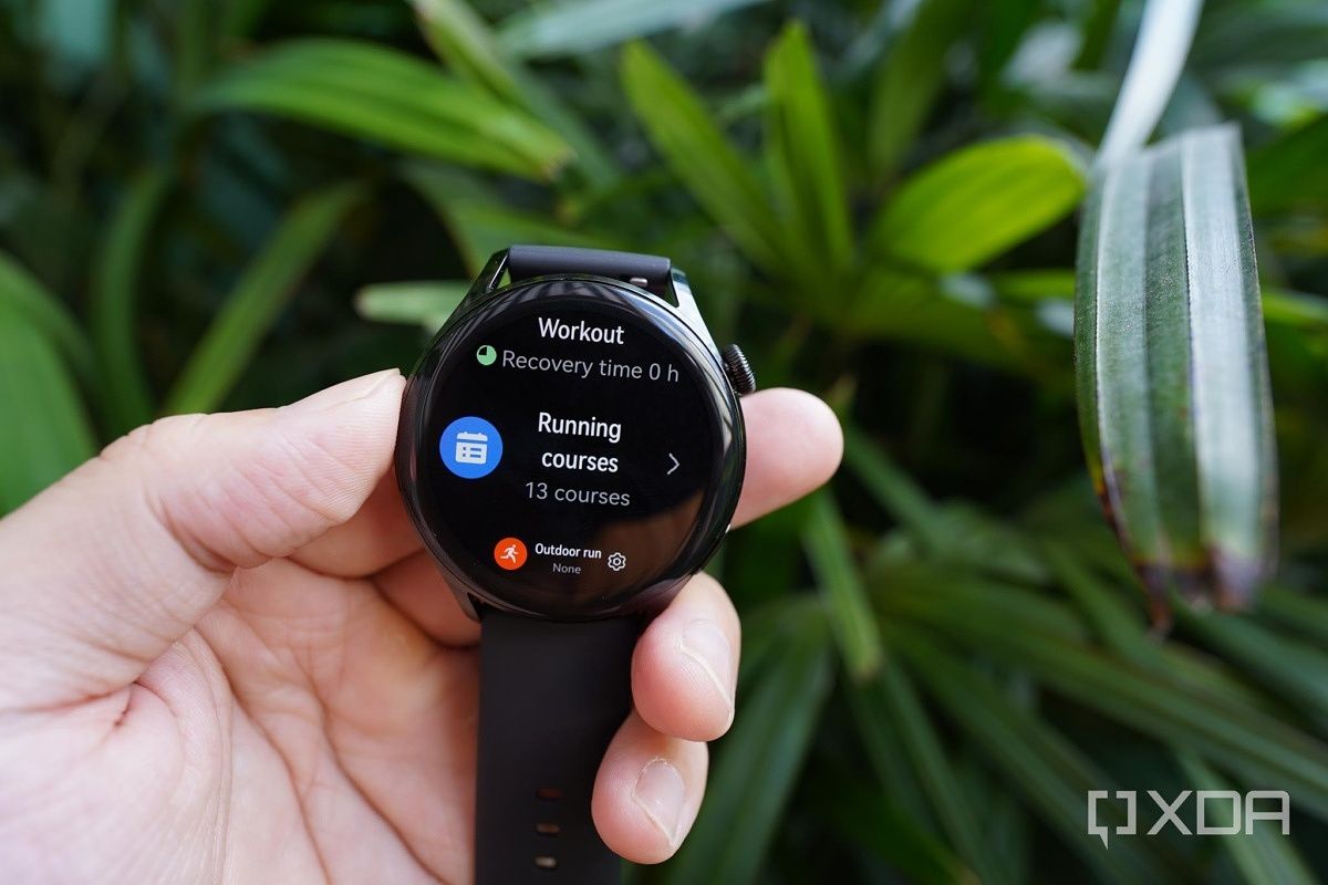 Huawei's Watch 2 is a good smartwatch, but not an essential buy - Video -  CNET
