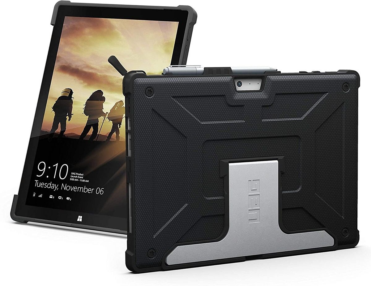 UAG or Urban Armor Gear is a popular name when it comes to rugged cases. The Metropolis case for the Surface Pro 7 comes with an impact-resistant build while the case itself offers a nice grip and an aluminum kickstand that can fold back into the case when not in use.