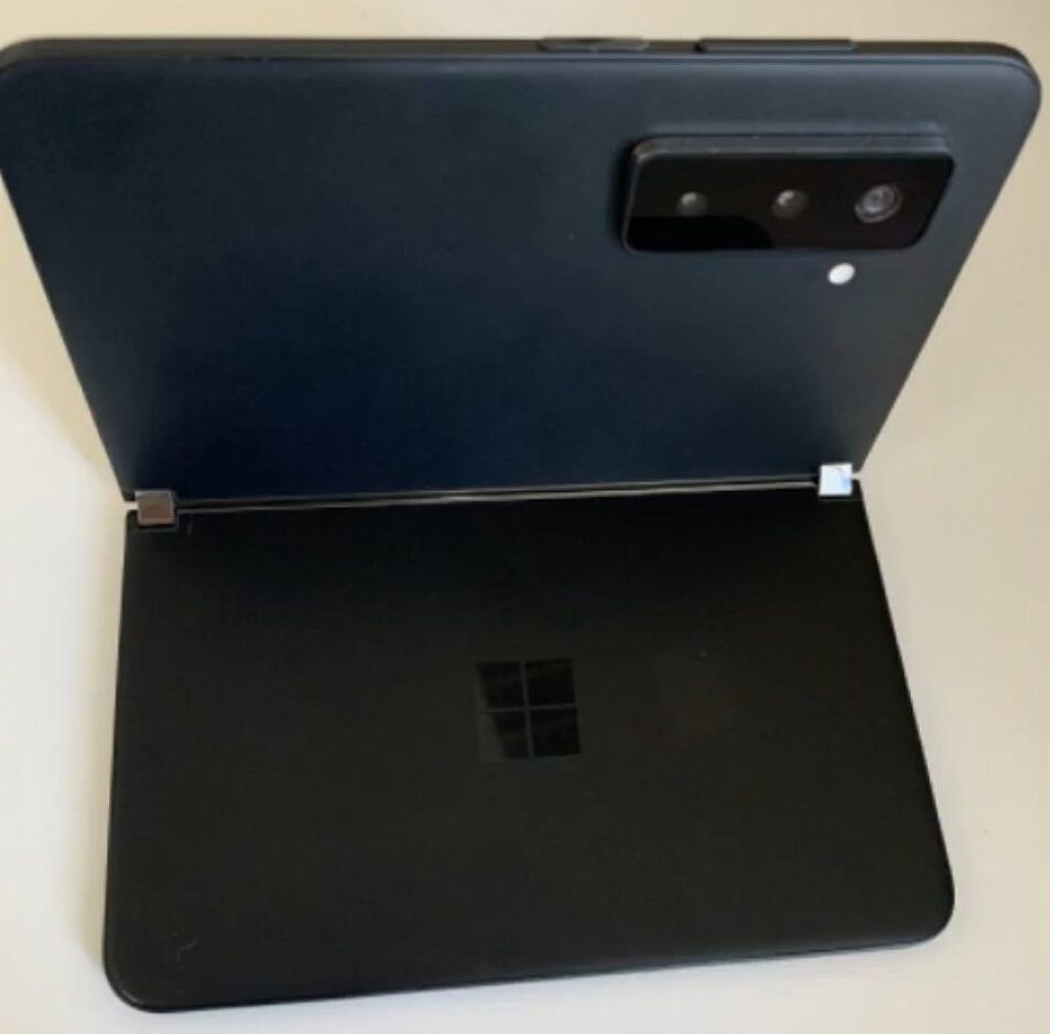 Surface Duo 2 in black