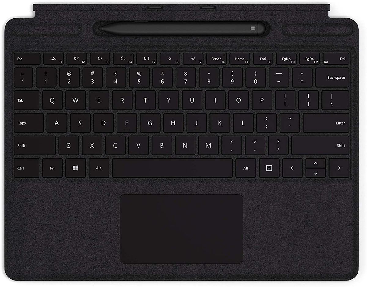 El paquete de teclado Surface Pro X Signature viene con el Surface Slim Pen y una base dedicada para guardar el lápiz.