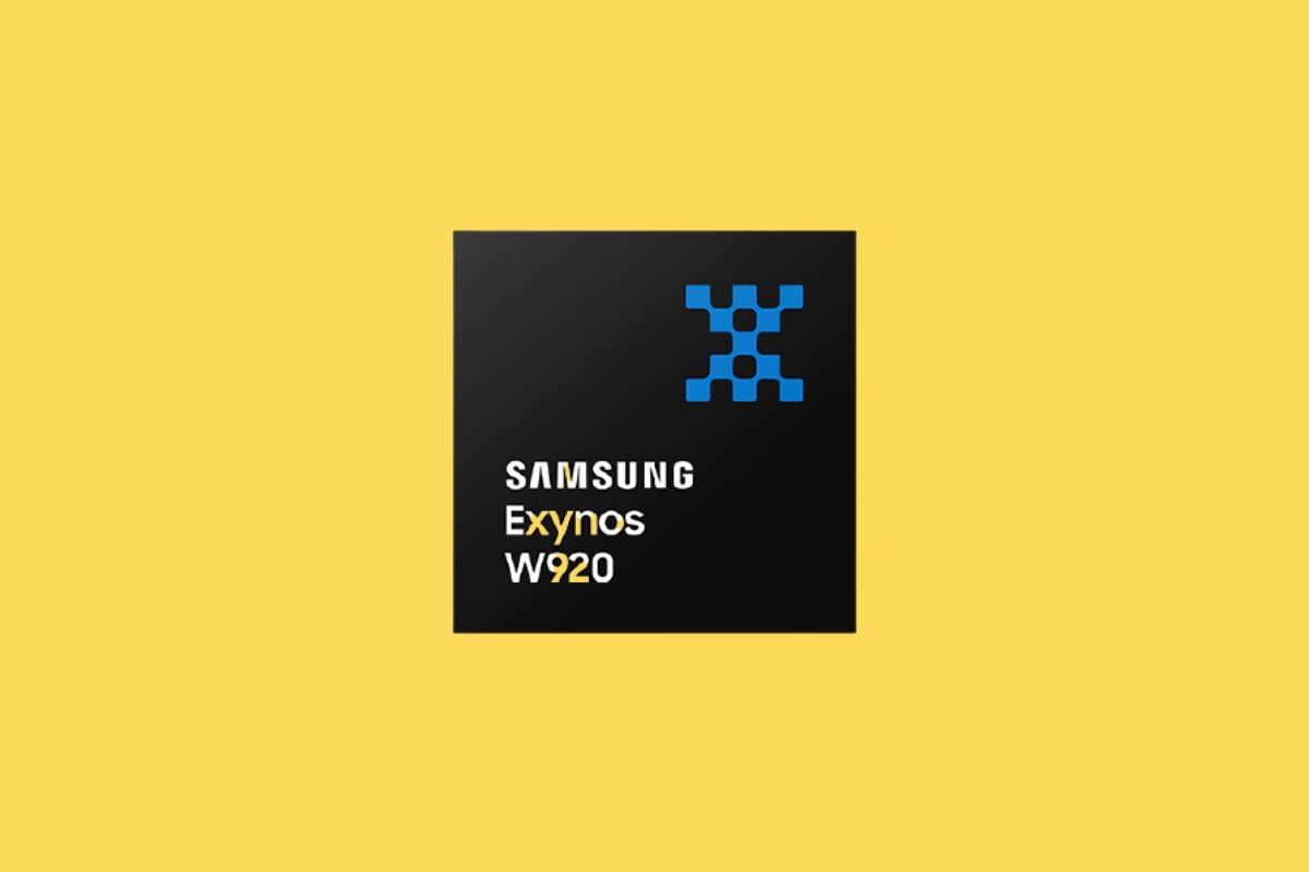 Samsung Exynos W920 chipset shown on a solid yellow background