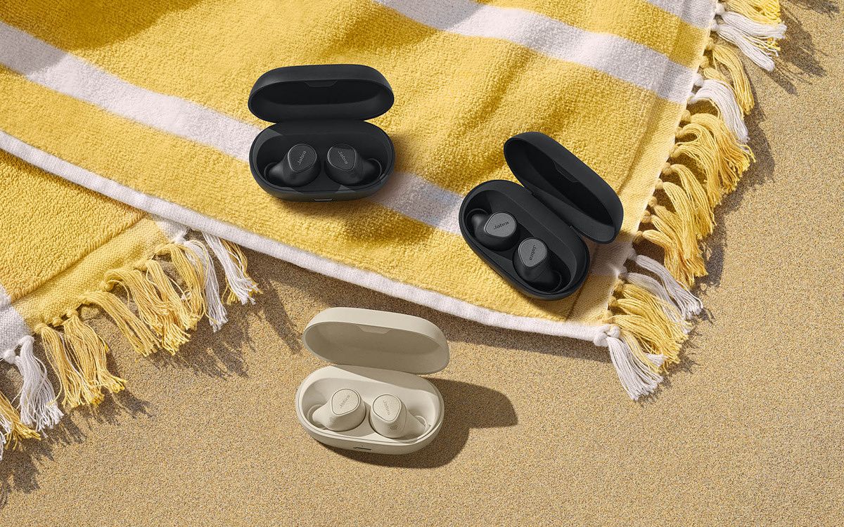 Jabra Elite 7 Pro earbuds in different colored cases