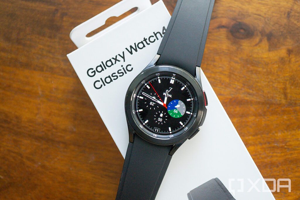 Galaxy Watch 4 Classic on top of its box