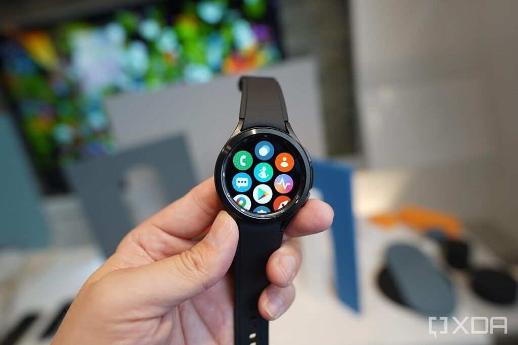 Galaxy Watch 4 with Google apps