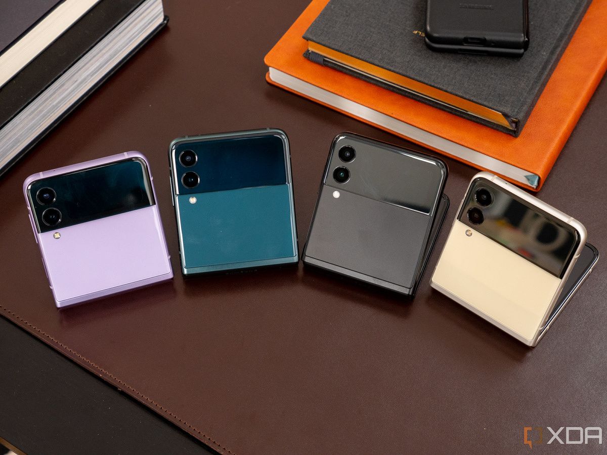 Samsung Galaxy Z flip 3 Colors - Which is best? 