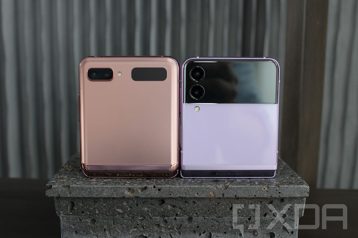 Samsung Galaxy Z Flip 3 vs Z Flip 5G: key differences - PhoneArena