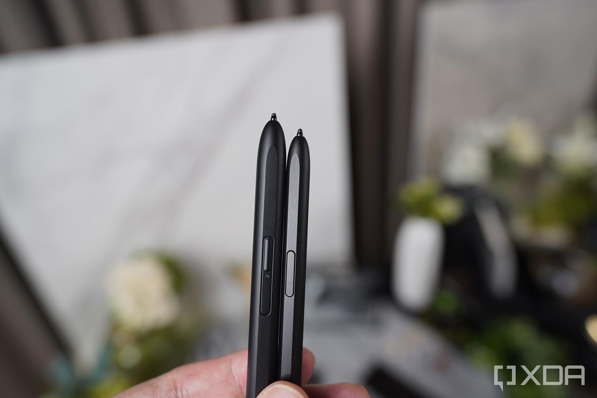 The tips of the S-Pen Pro and S-Pen Fold Edition