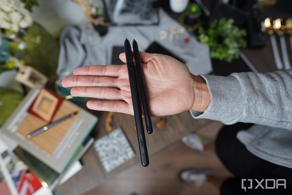 S-Pen Pro (left) and S-Pen Fold Edition (right)