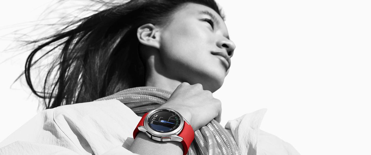 Wear OS powered by Samsung running on the Samsung Galaxy Watch 4