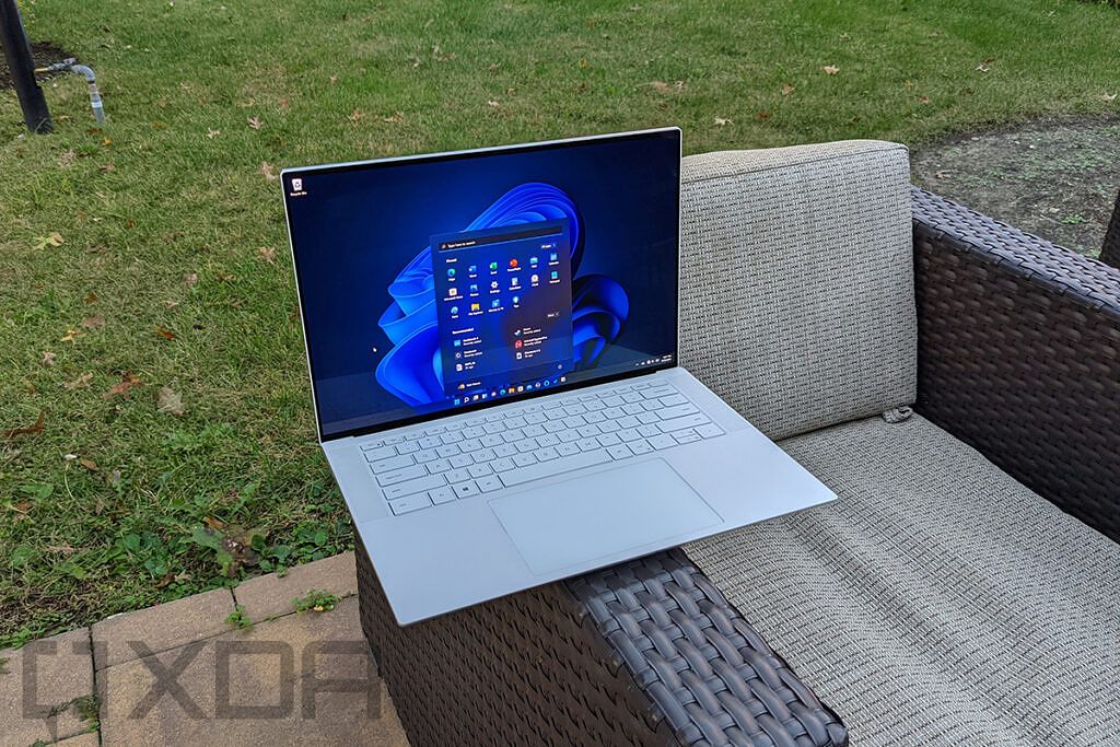 Angled view of Dell XPS 15