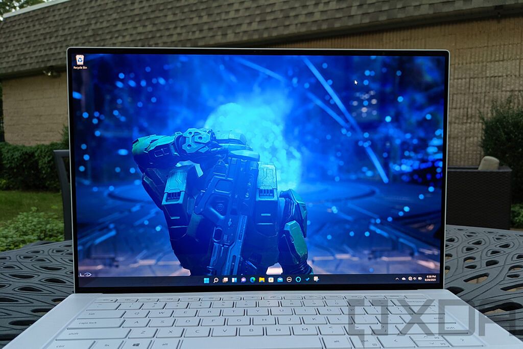 Close up of Dell XPS 15 OLED screen