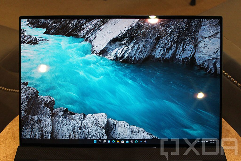 Close up of Dell XPS 17 display