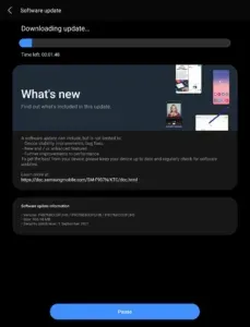 A Galaxy Z Fold downloading the One UI 3.1.1 update