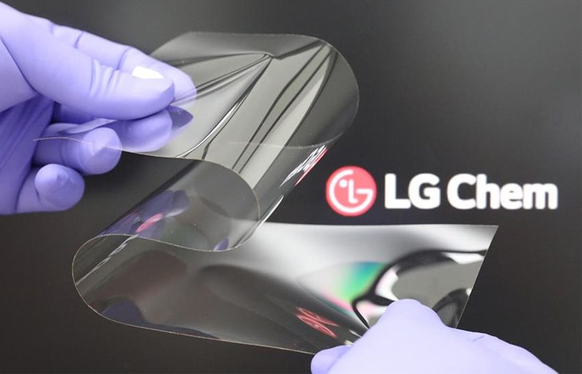 LG claims its new foldable display cover makes the crease less noticeable