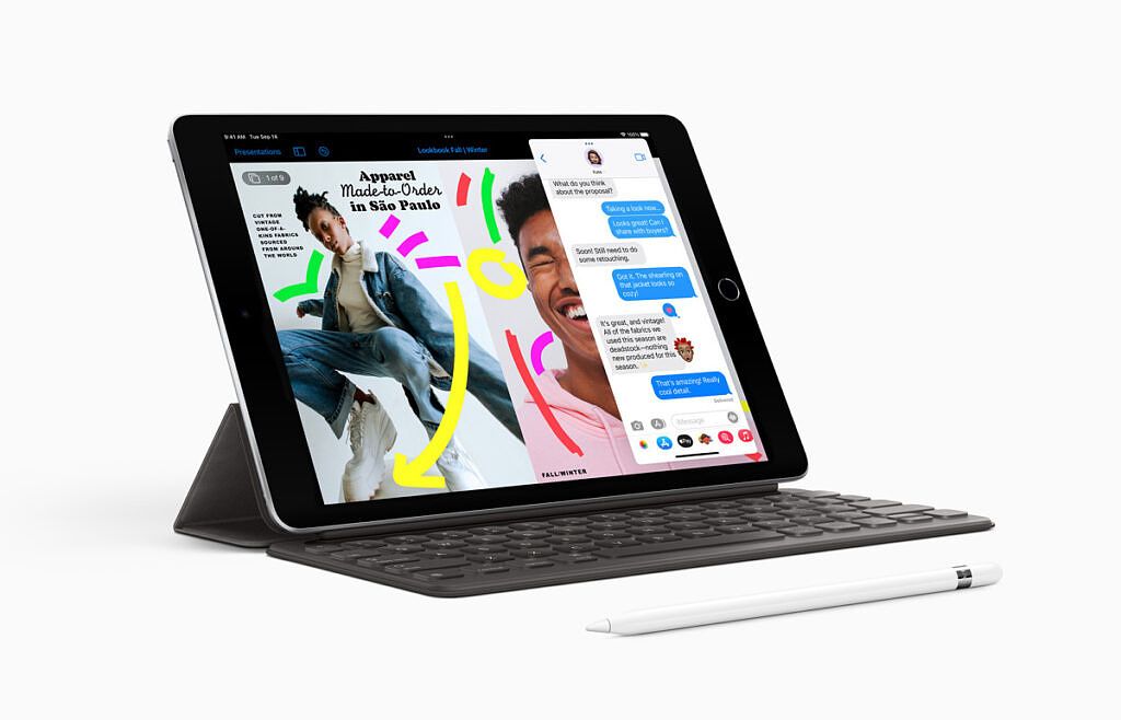 iPad 9th gen with keyboard cover and apple pencil