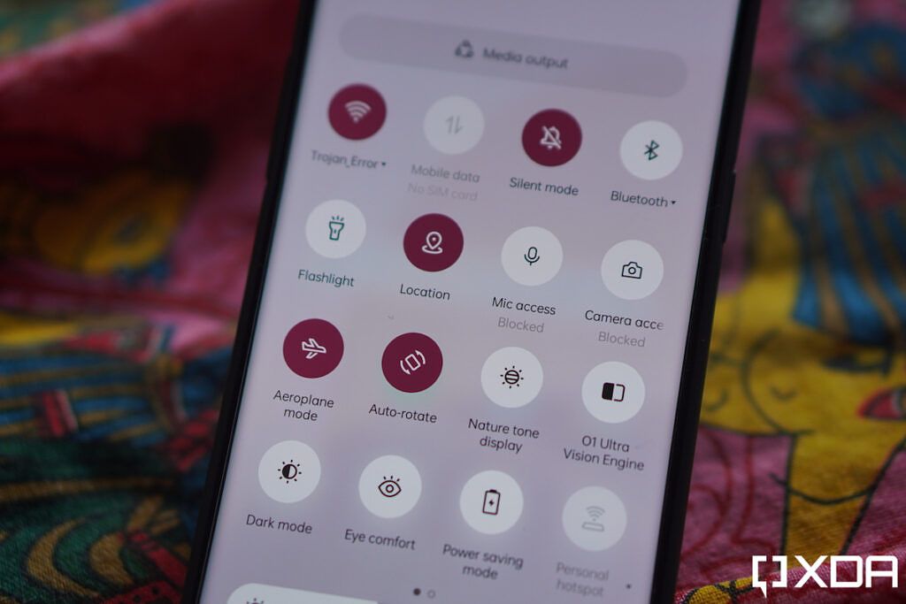 Mic and camera toggles on ColorOS 12