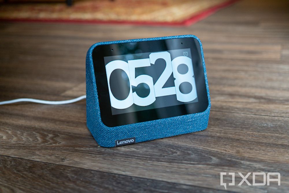 Lenovo Smart Clock 2 Review: Lovely design, Questionable utility