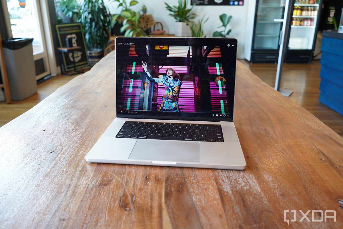Mini LED MacBook screen on a MacBook Pro M1 Max