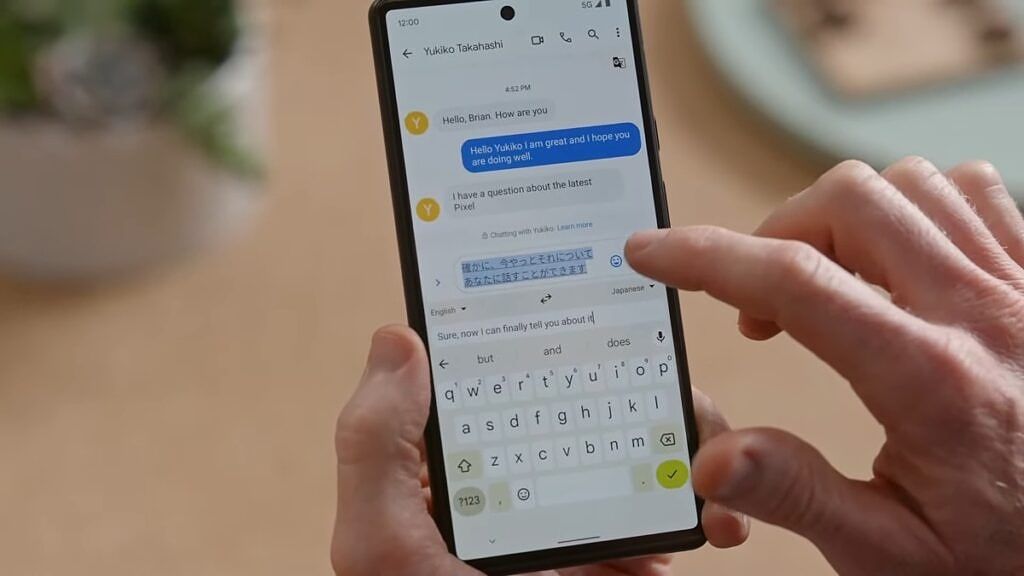 Pixel 6 translating messages in real time