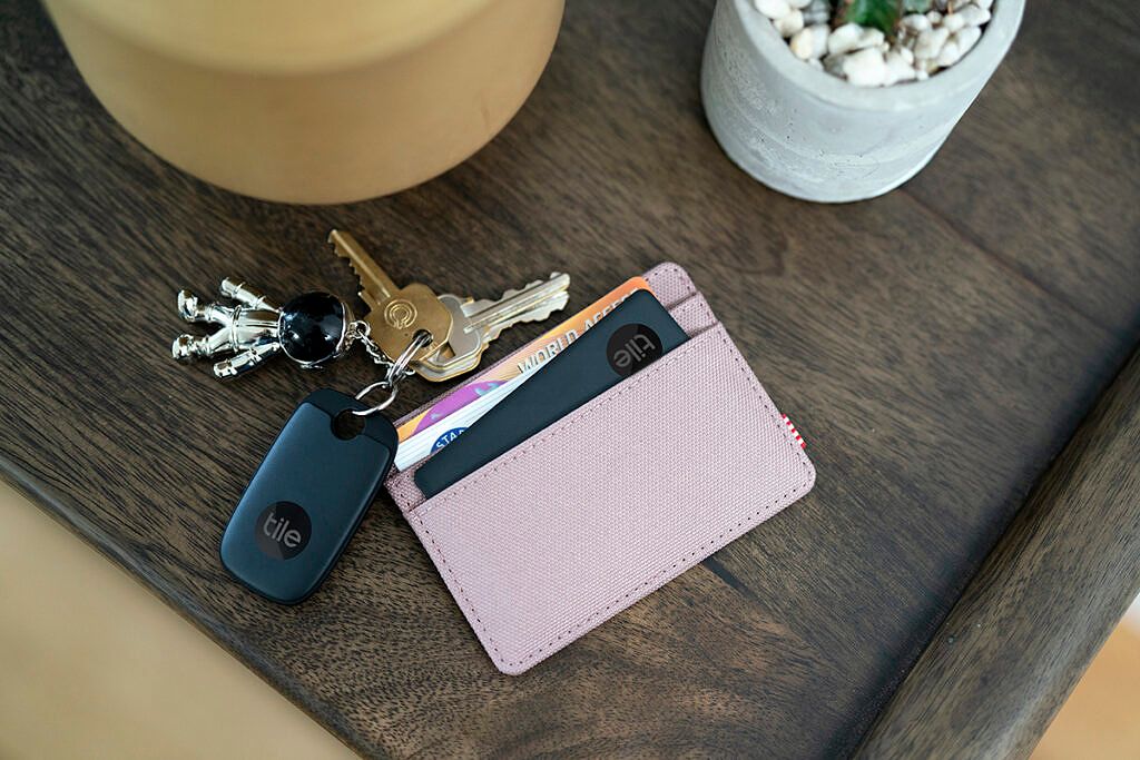 Tile Ultra and Slim with Wallet and keys on table
