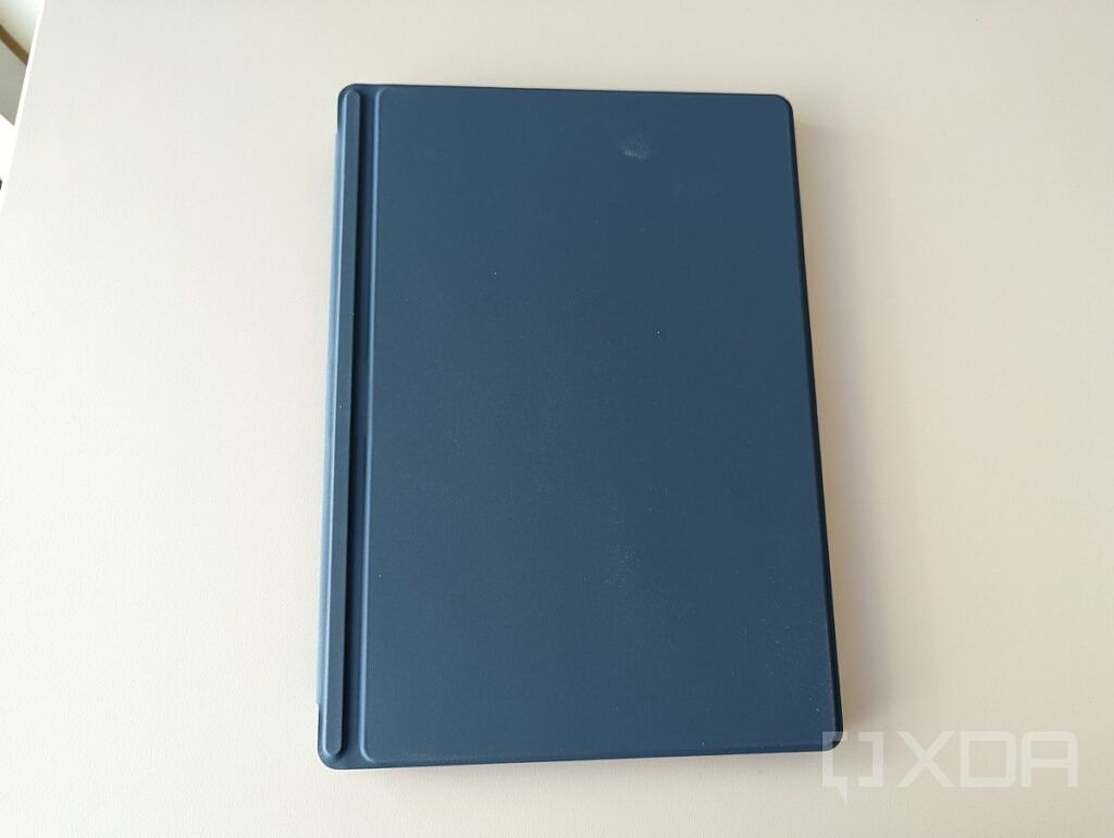 HP X2 11 cover closed
