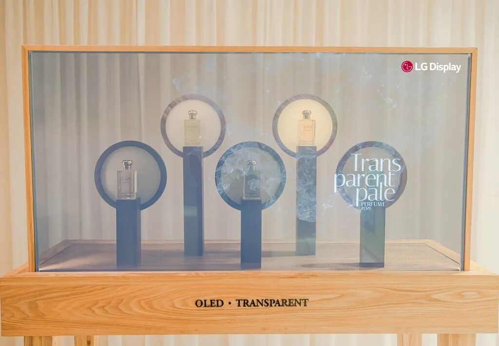 LG transparent Show Window