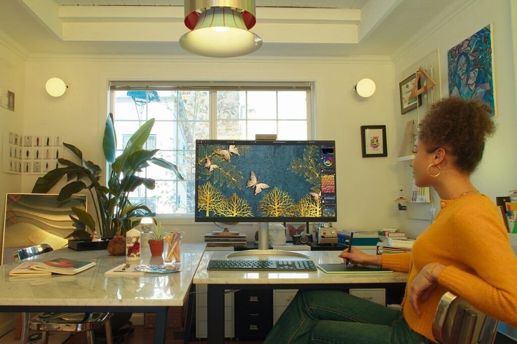 LG's new DualUp monitor is like having two monitors on top of each other