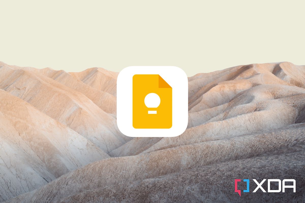 Google Keep on Android 12 wallpaper