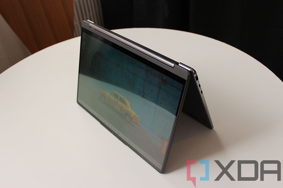 Lenovo Yoga 9i in convertible mode