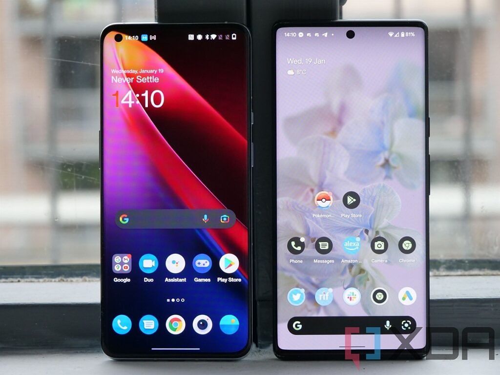 Displays of both the OnePlus 9 Pro and the Google Pixel 6 Pro