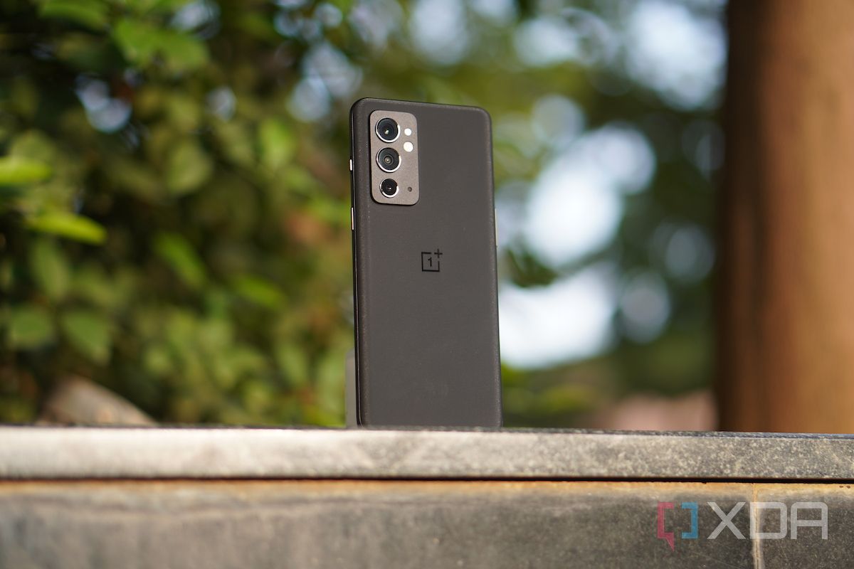 OnePlus 9RT rear view